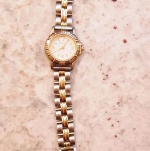 Relic by FOSSIL gold & silver watch